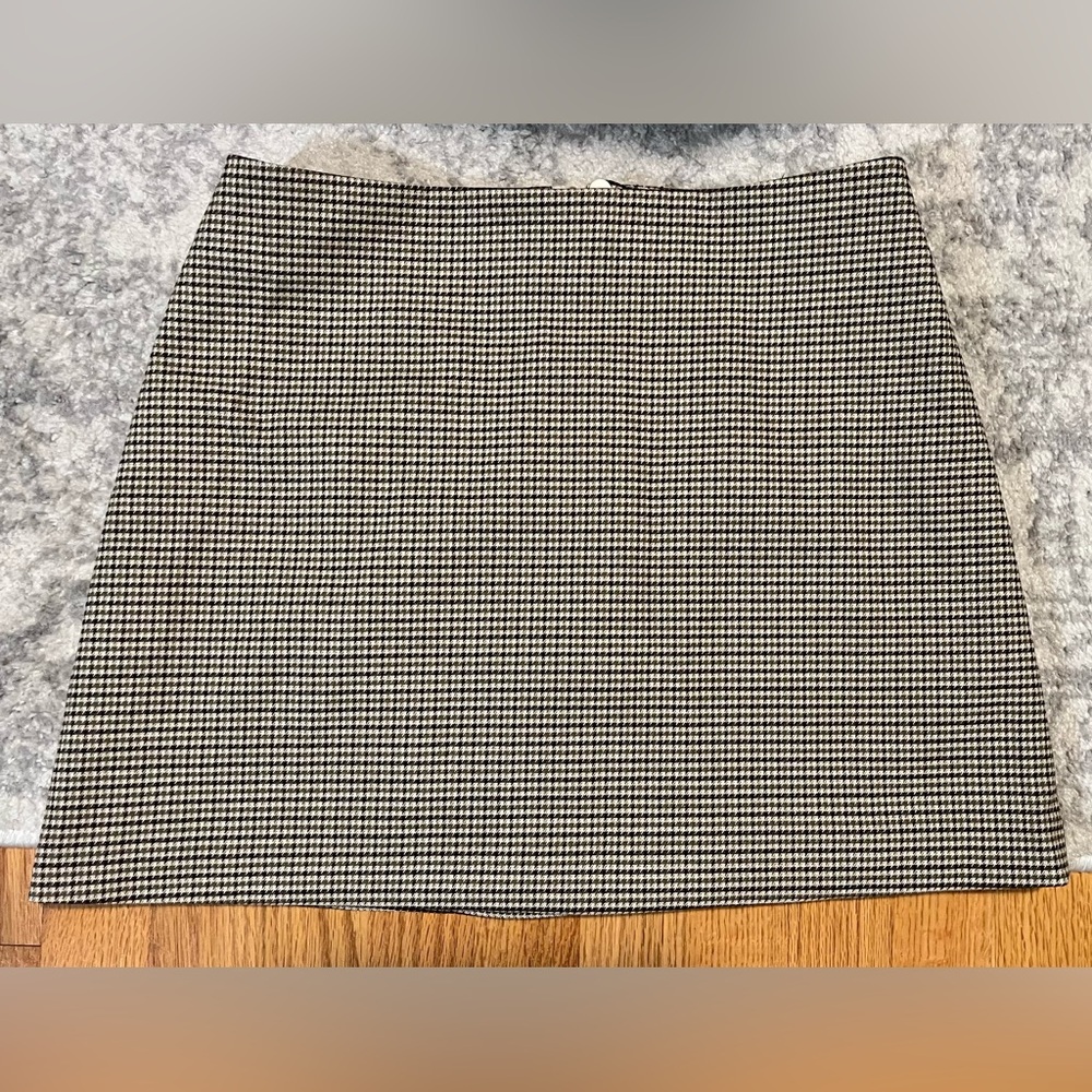 NWOT H&M Plaid Mini Skirt